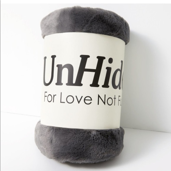 Unhide Other - Unhide Lil Marsh Charcoal Gray Small Blanket Throw 50” x 60” NWT
